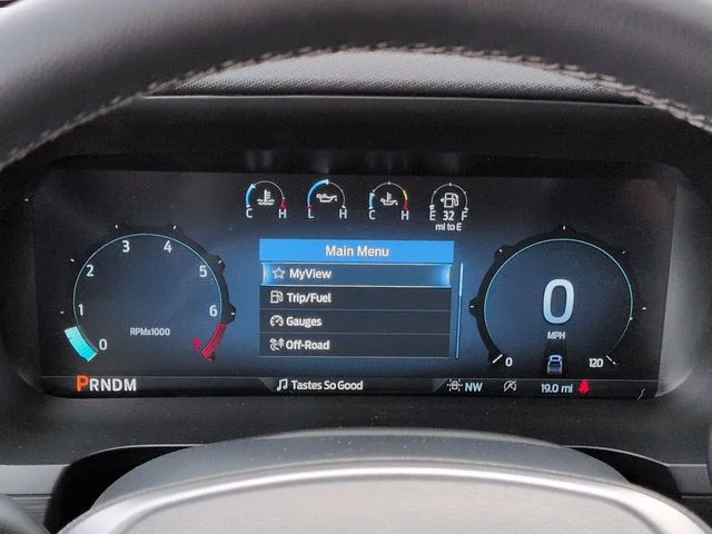 New 2026 Oxford White Ford XLT image 25