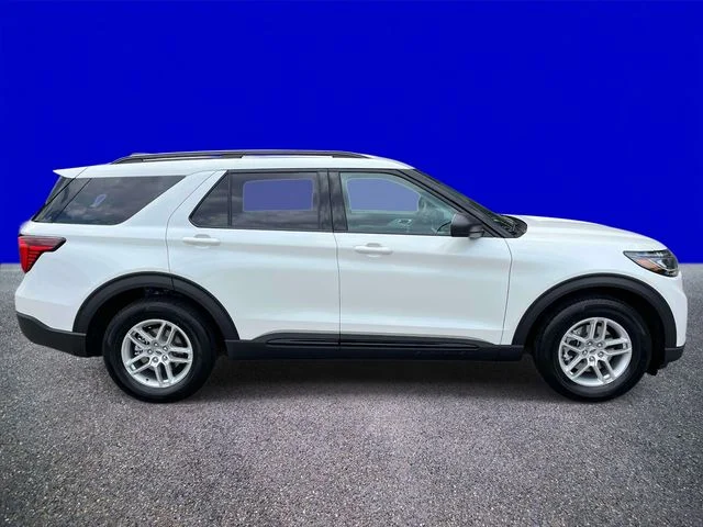 New 2026 Star White Metallic Tri-Coat Ford Active image 2