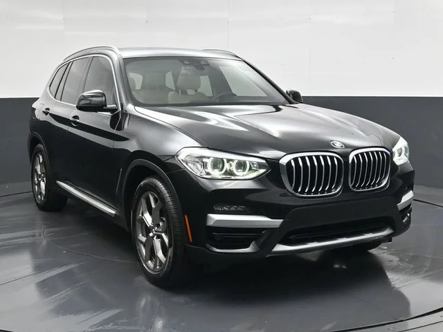 Used 2021 Black BMW sDrive30i image 2