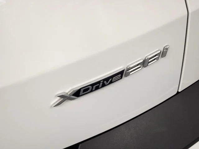 Used 2026 White BMW xDrive28i image 13