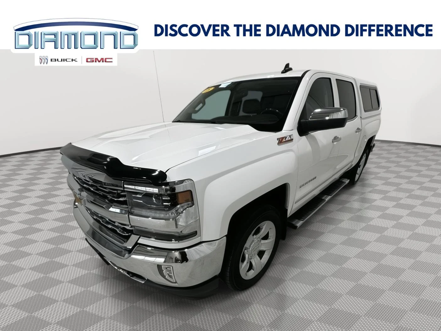 Used 2018 SUMMIT WHITE Chevrolet LTZ image 1
