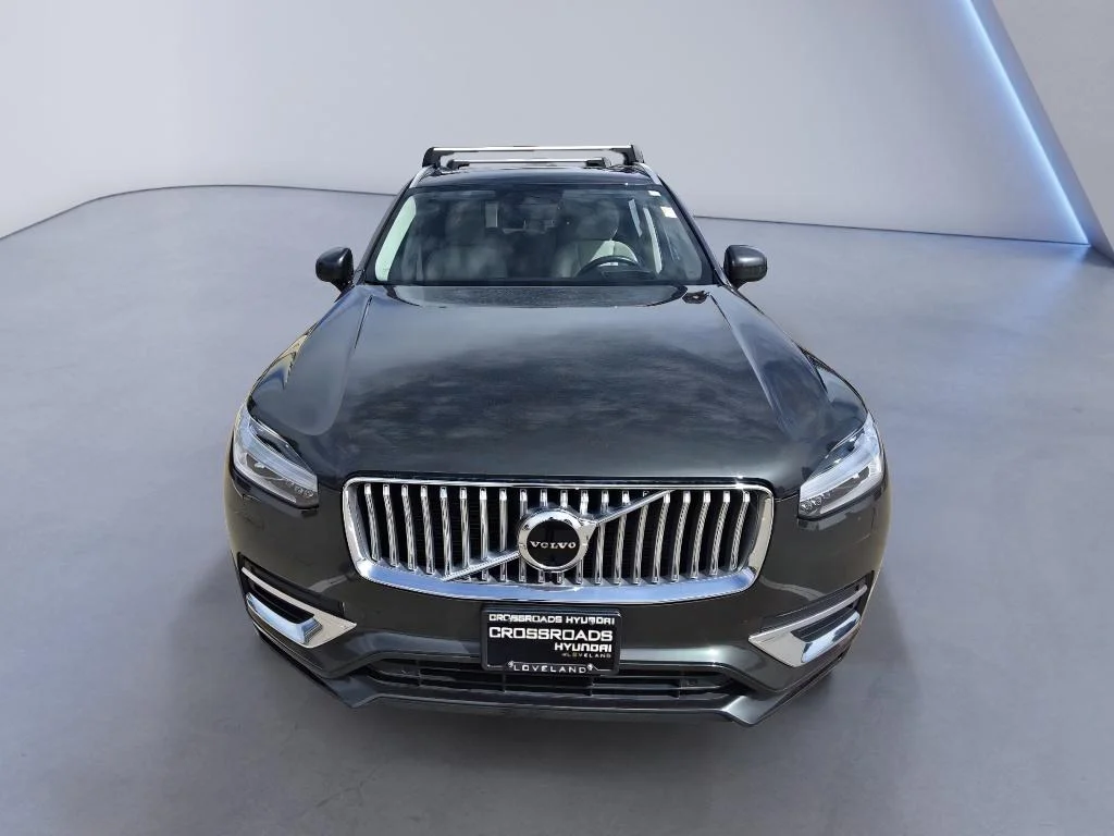 Used 2022 Pine Grey Metallic Volvo Inscription image 9