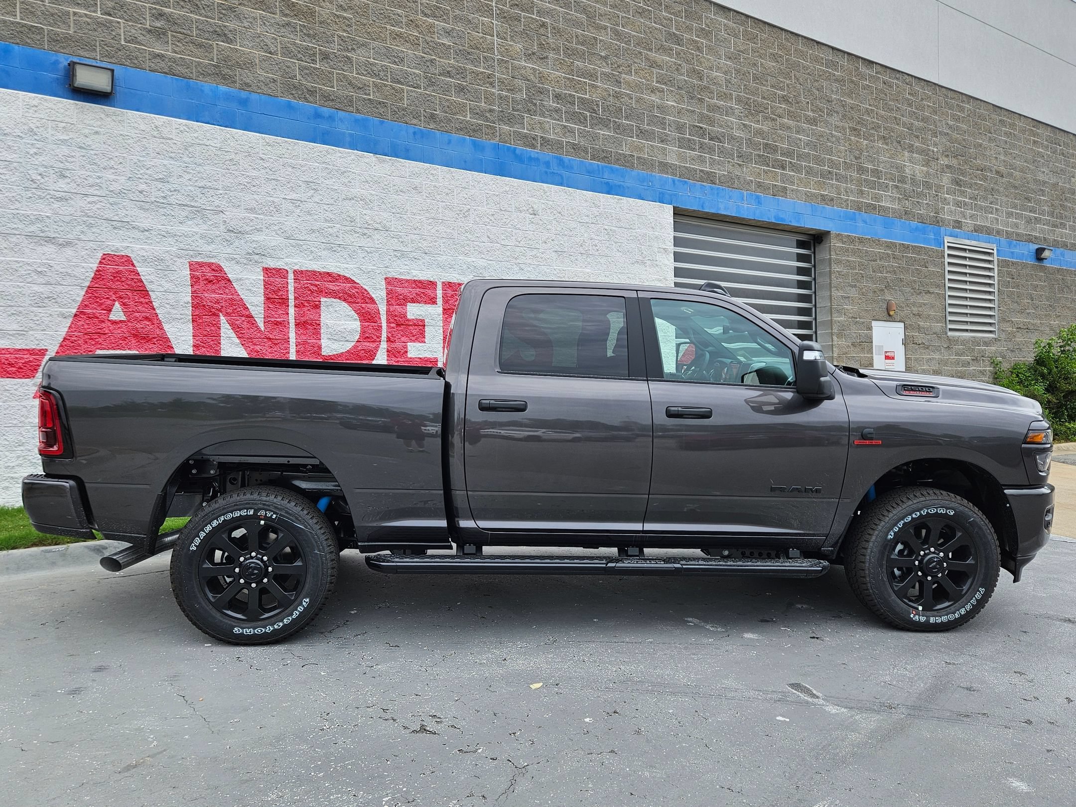New 2026 Granite Crystal Metallic Clearcoat RAM Big Horn image 8