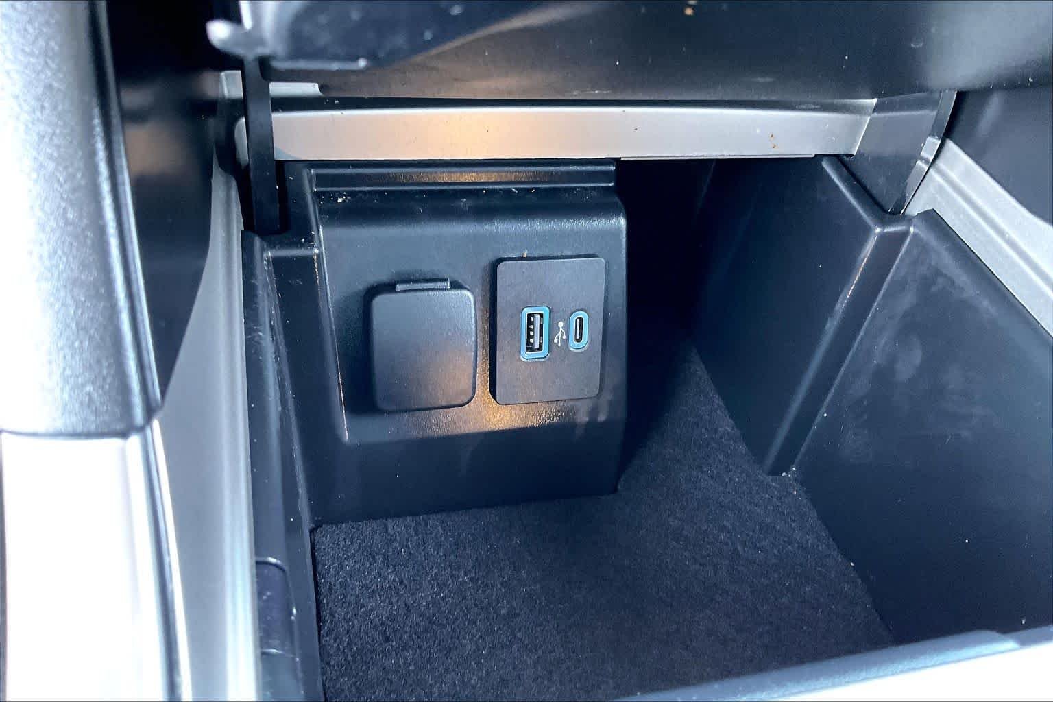 Used 2023 Carbonized Gray Metallic Ford XLT image 32