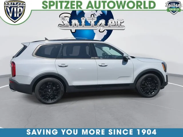 Used 2022 Gray Kia EX image 10