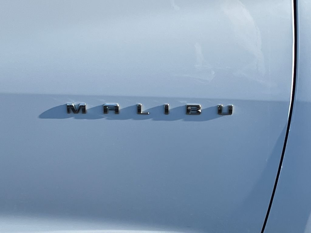 Used 2024 White Chevrolet LT image 43