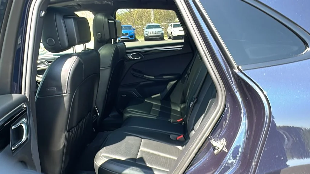 Used 2023 Blue Porsche  image 24