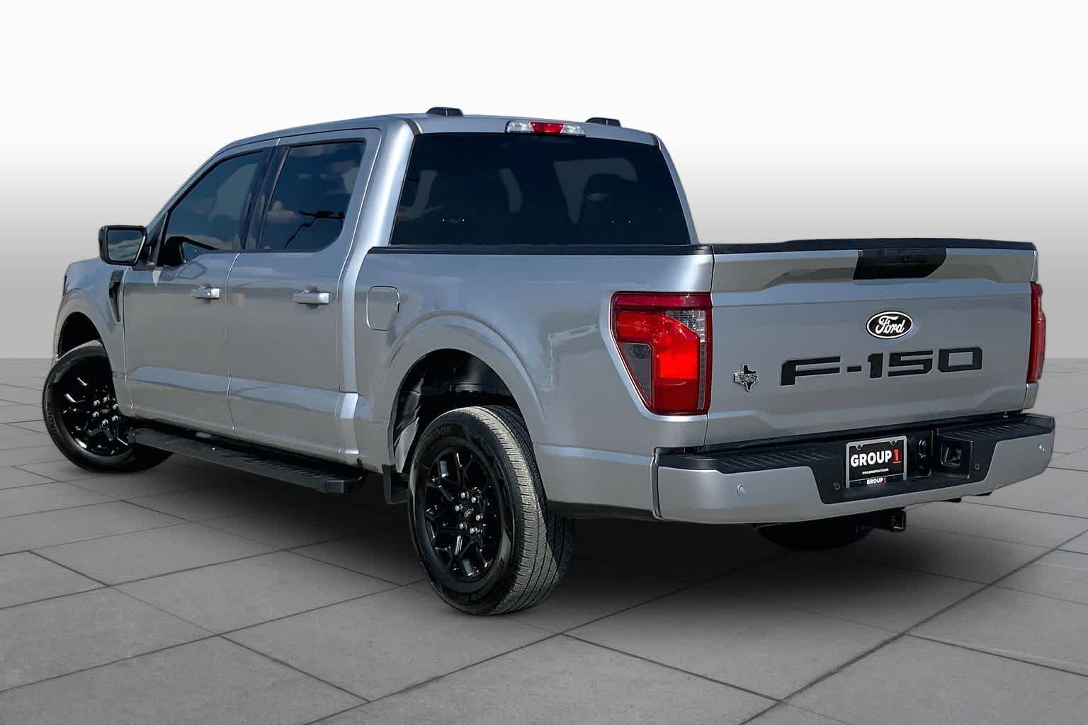 Used 2025 Iconic Silver Metallic Ford XLT image 12