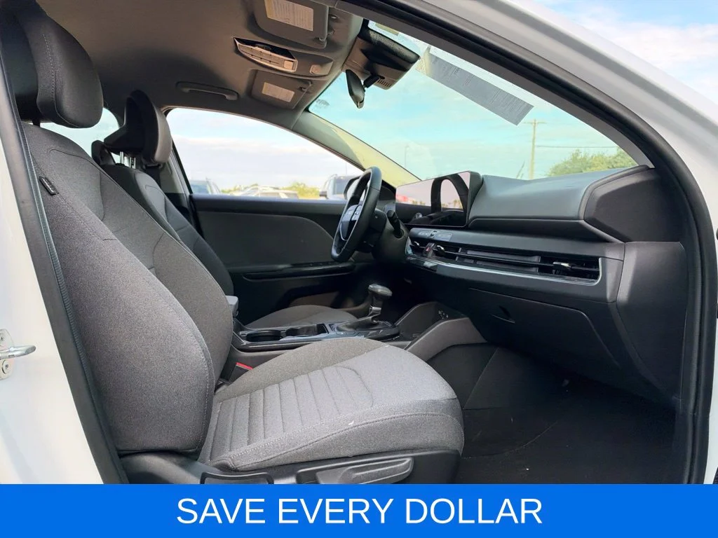 Used 2025 White Kia EX image 14