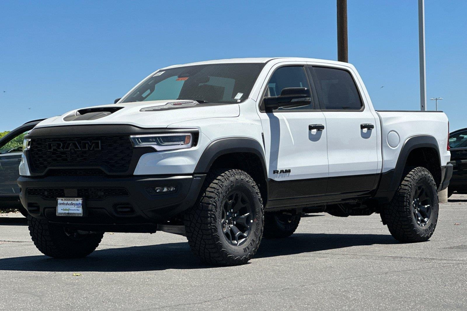New 2026 Bright White Clearcoat Ram RHO image 8