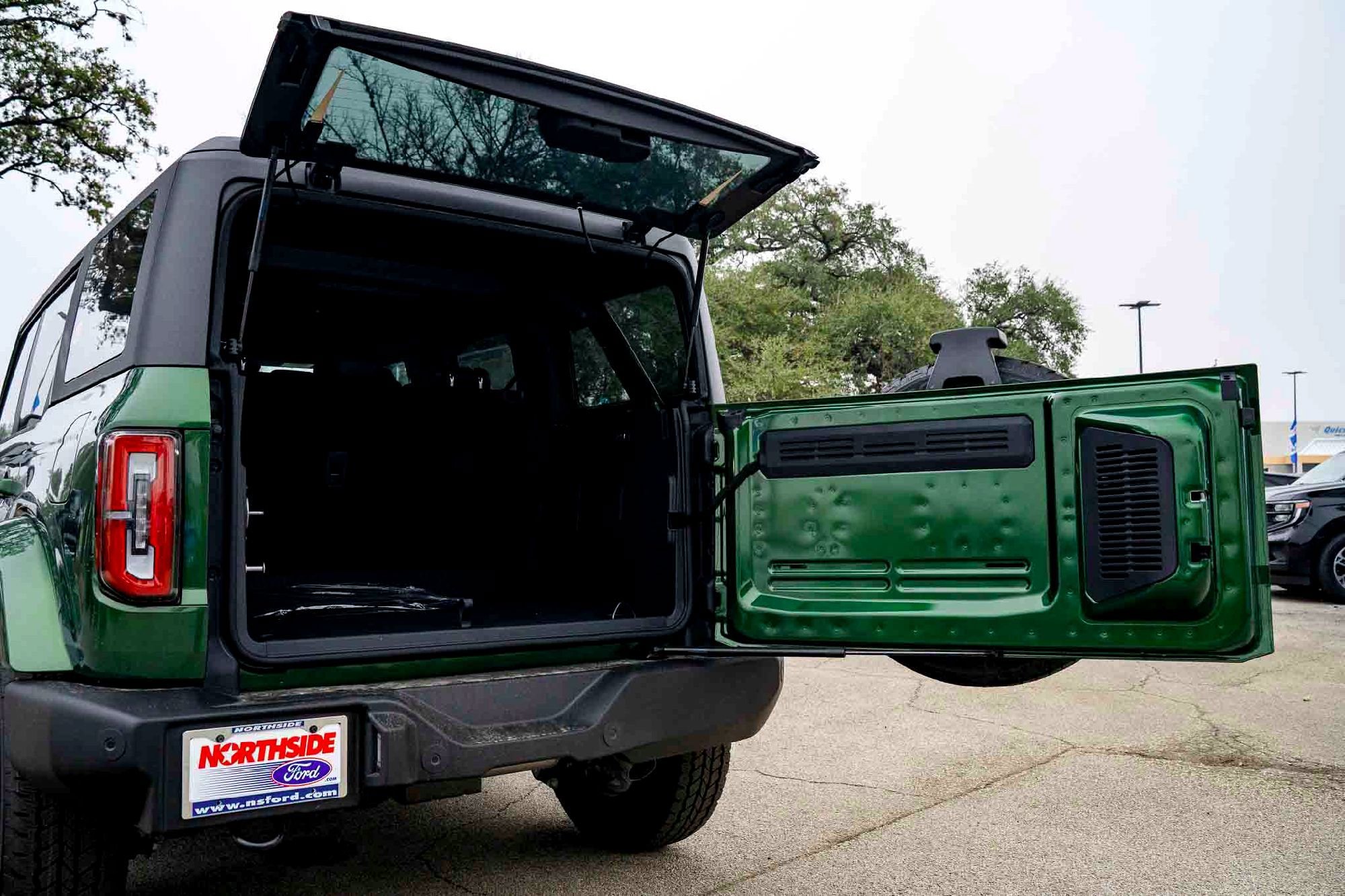 New 2025 Eruption Green Metallic Ford Outer Banks image 6