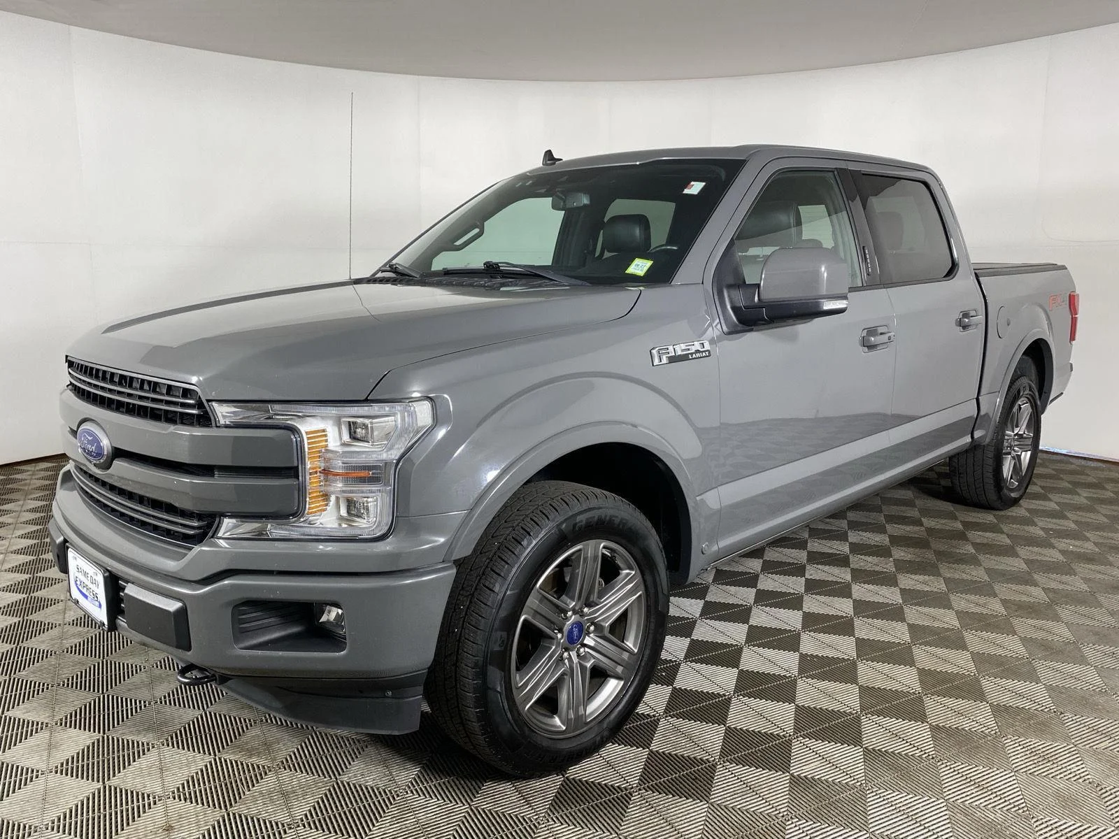 Used 2020 Lead Foot Ford LARIAT image 2