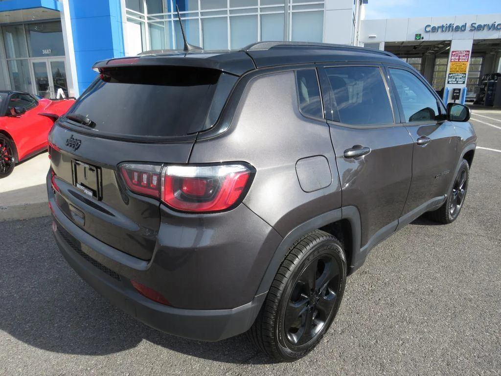 Used 2019 Granite Crystal Metallic Clear Jeep Altitude image 6