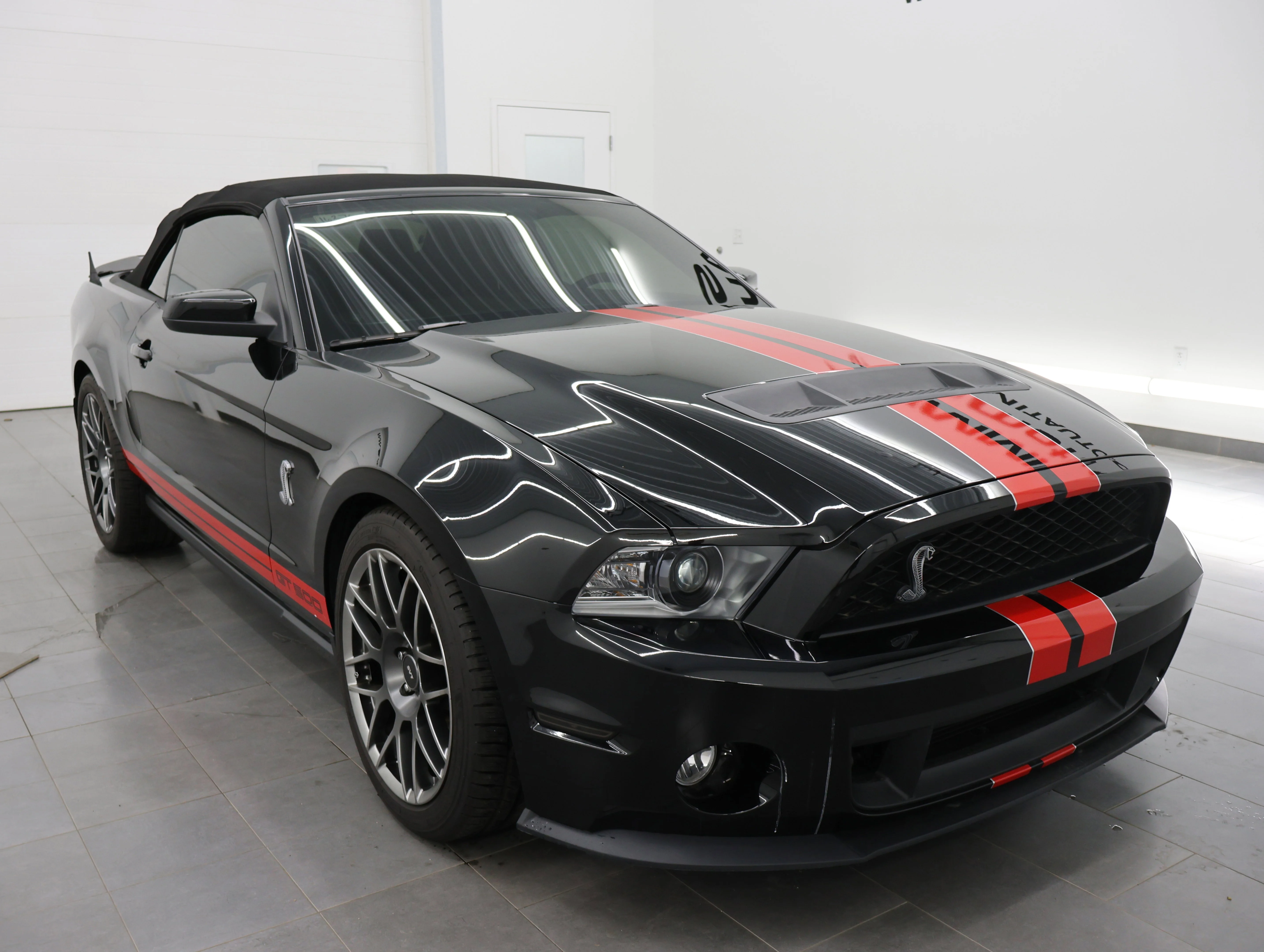 Used 2011 Black Ford Shelby GT500 image 57