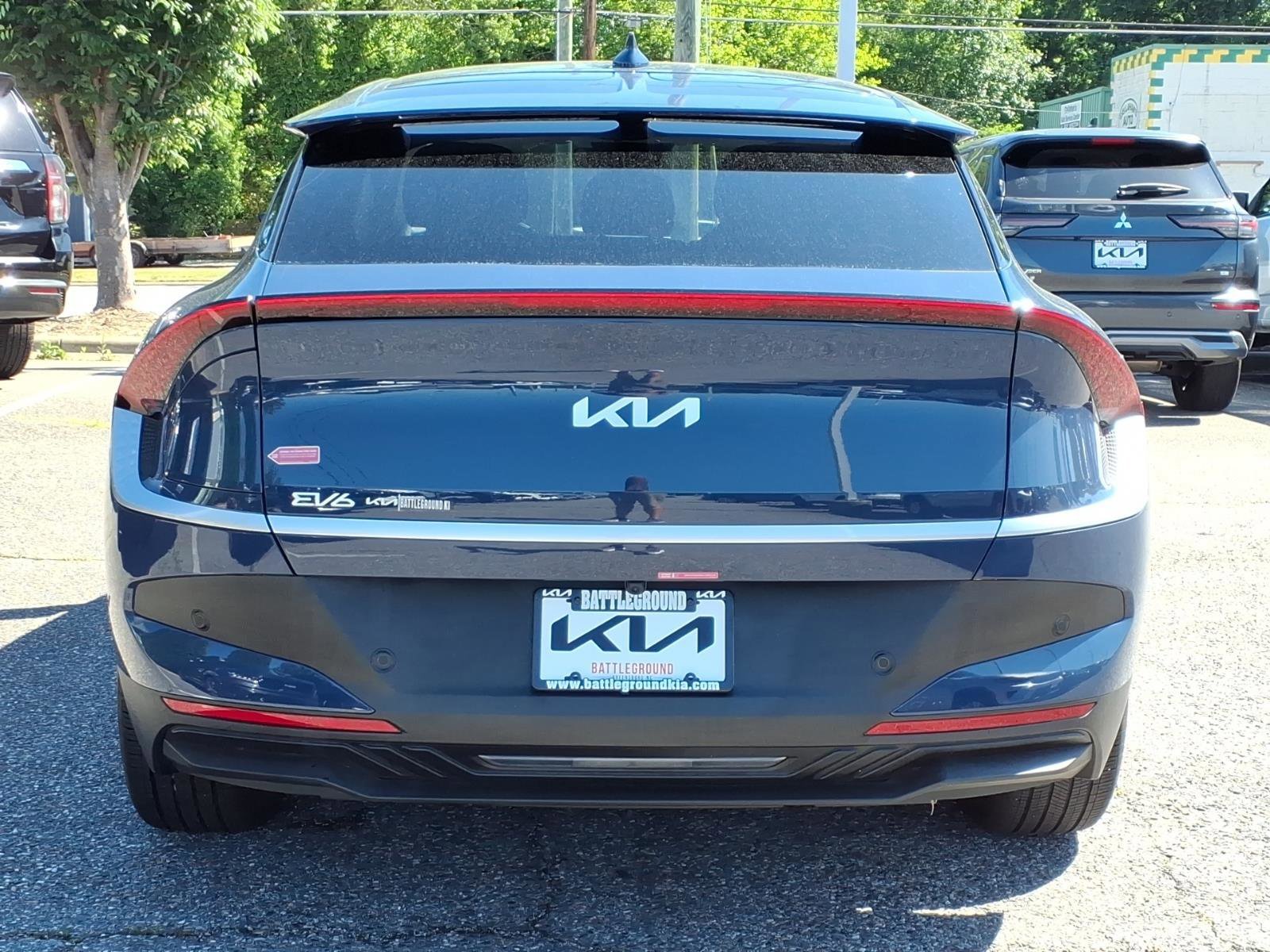 Certified Used 2025 Midnight Lake Blue Kia Light Long Range image 22