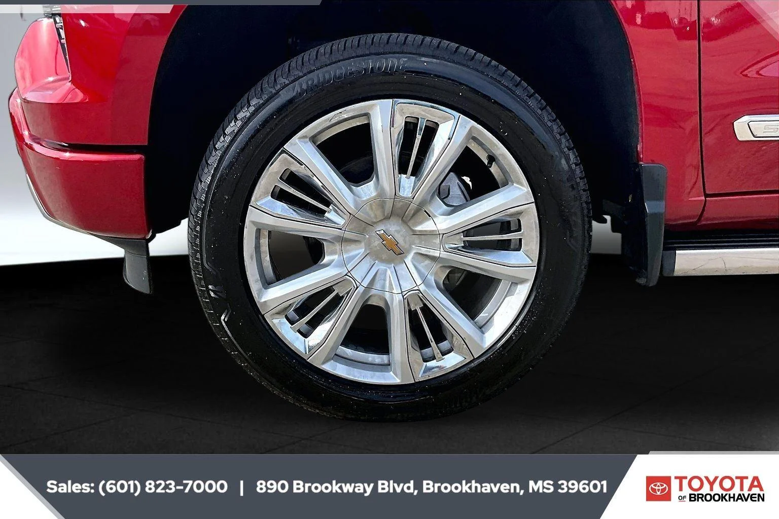 Used 2023 Radiant Red Tintcoat Chevrolet High Country image 7