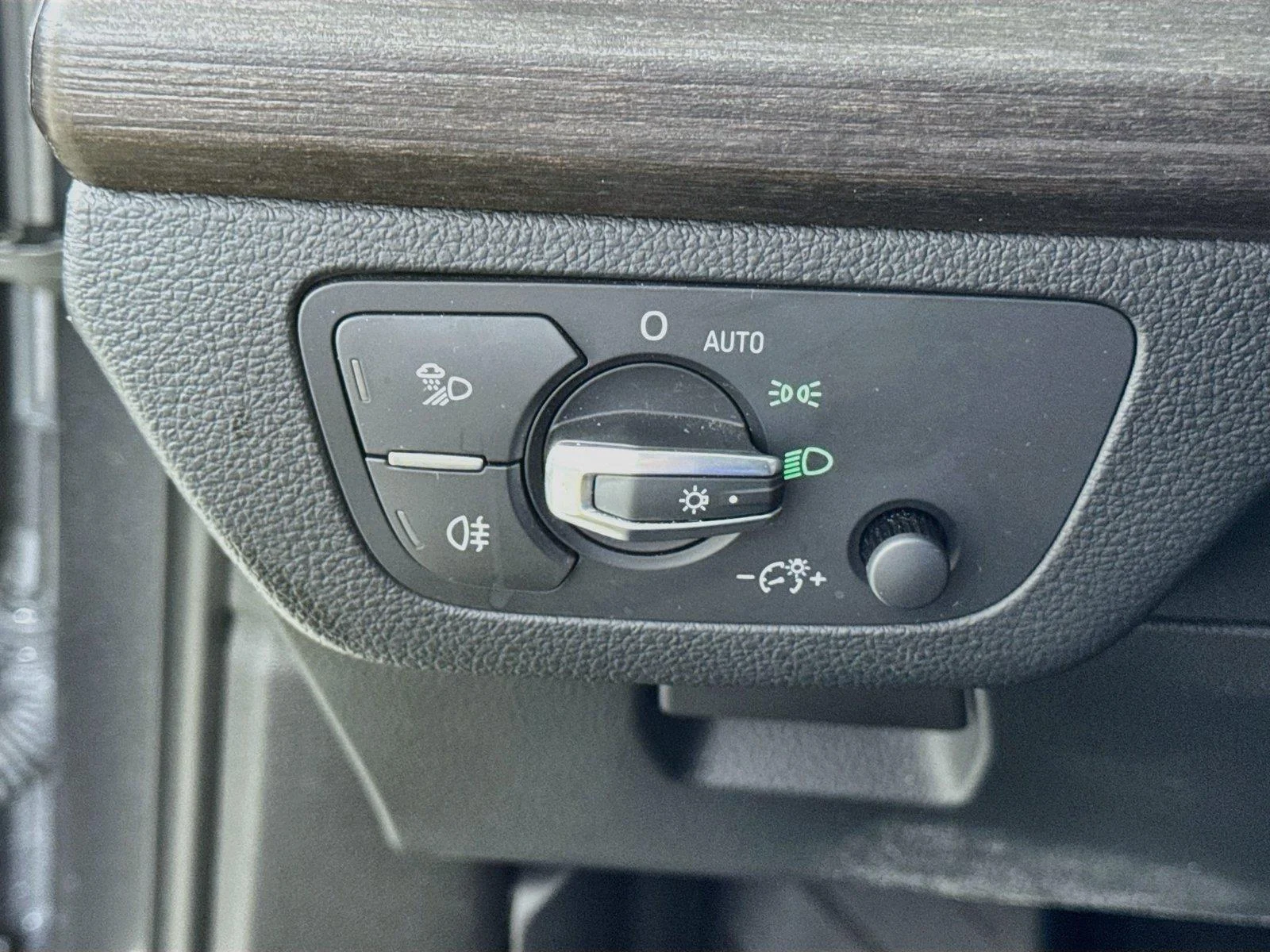 Used 2024  AUDI PREMPLS image 10