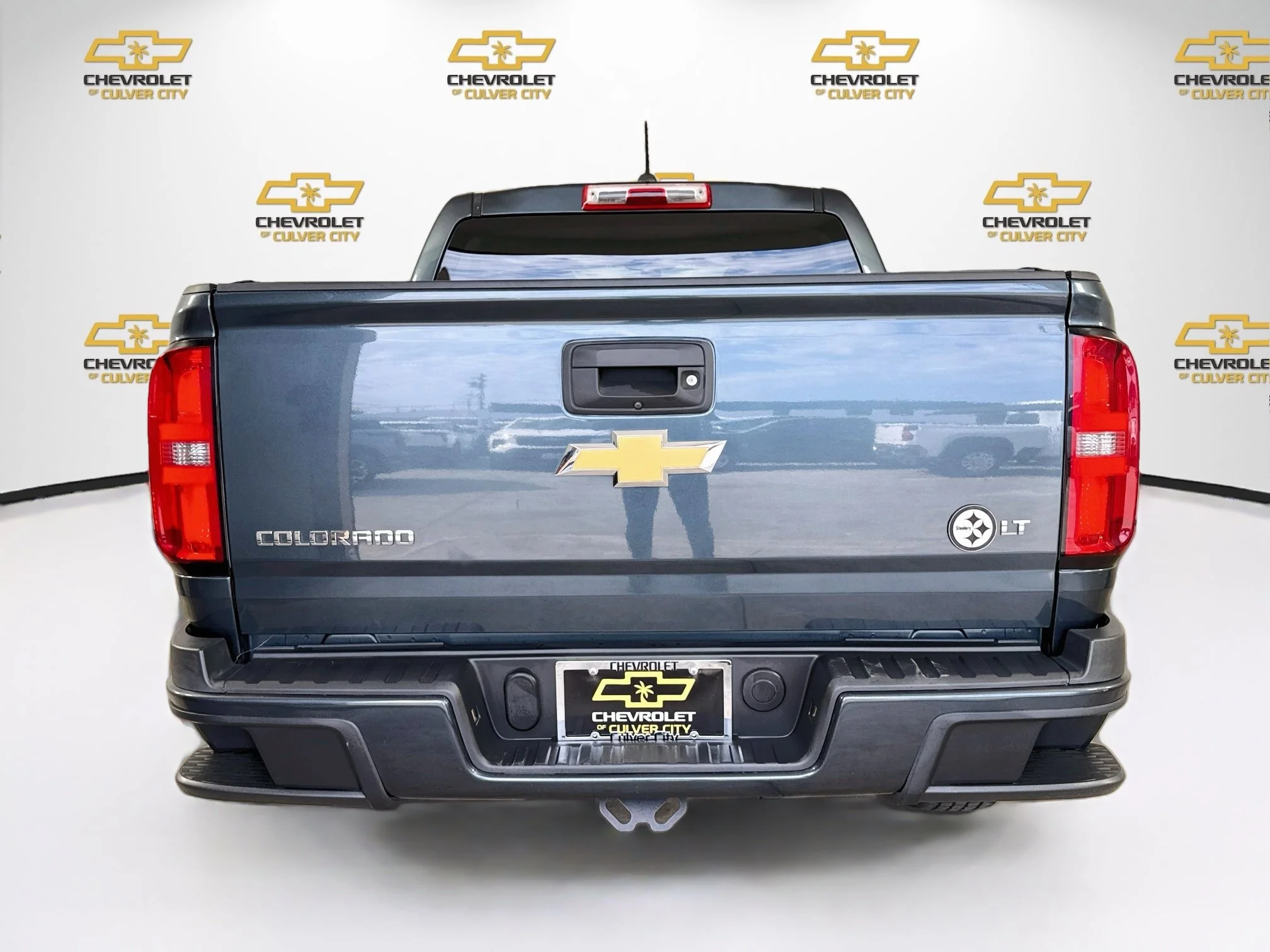 Used 2019 SHADOW GRAY METALLIC Chevrolet 2WD LT image 7