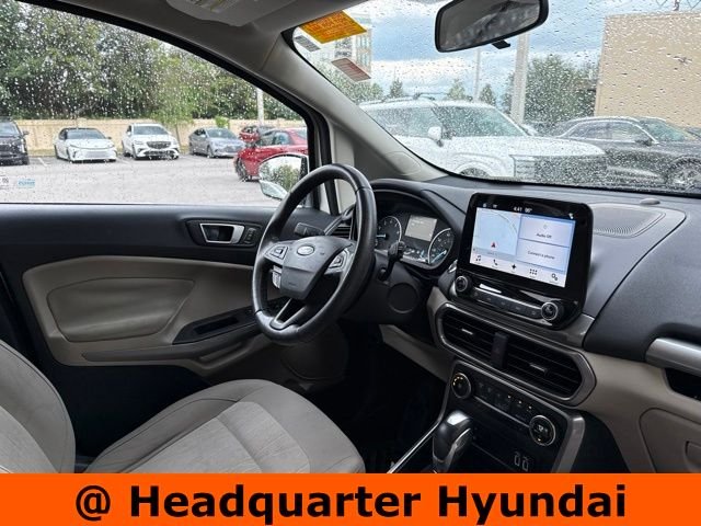 Used 2018 White Ford SE image 8