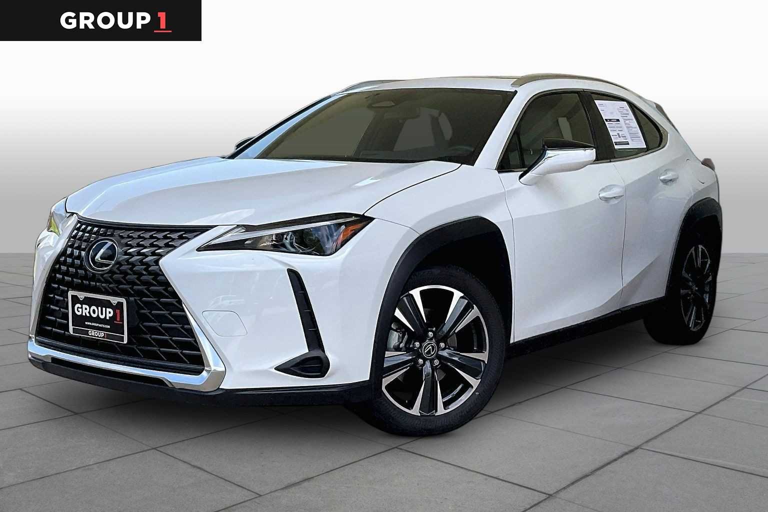 2026 Lexus UX 300h 