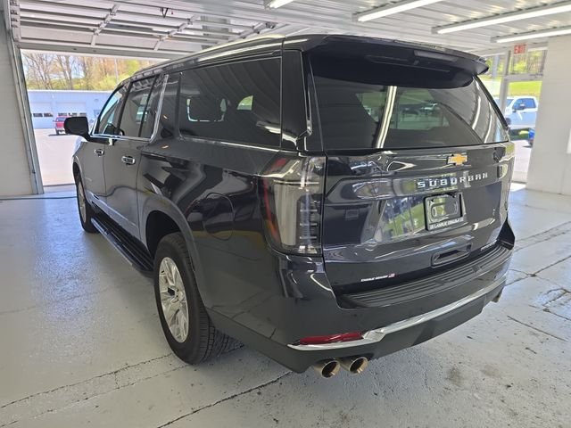 Used 2025 Gray Chevrolet Premier image 3