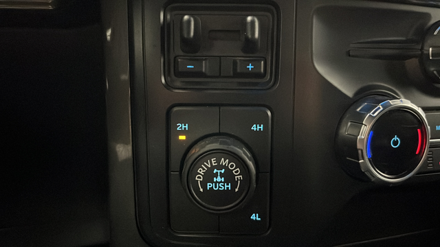 Used 2022 Race Red Ford XLT image 27