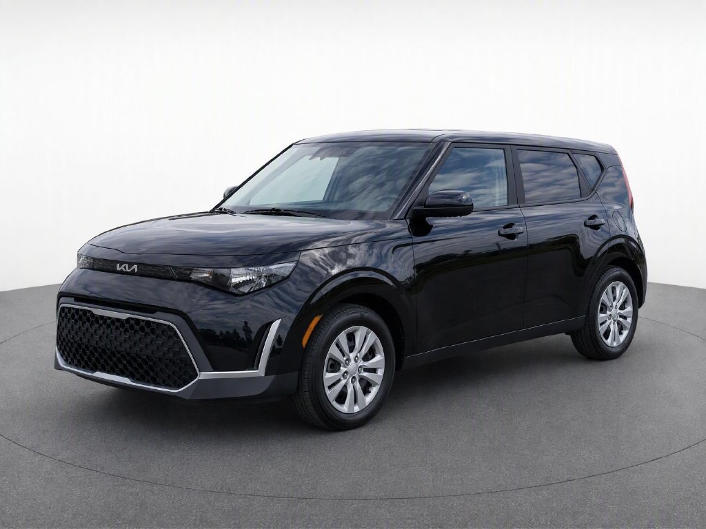 Used 2025 Black Kia LX image 3