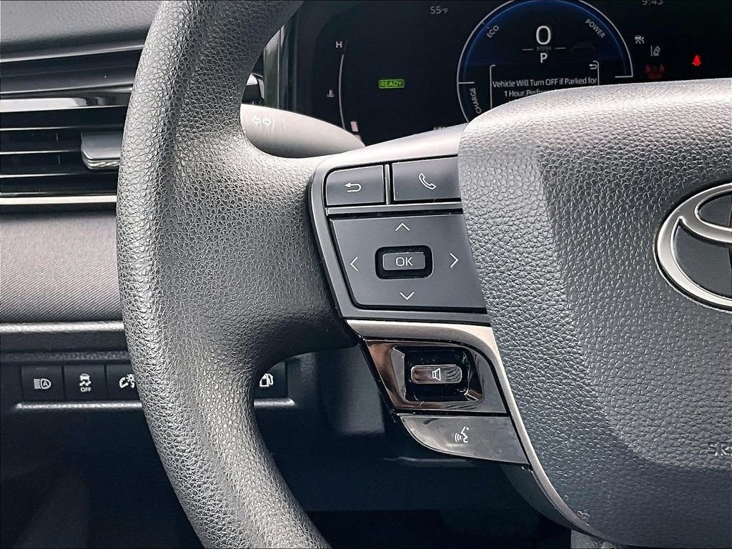 Used 2025 Silver Toyota LE image 22