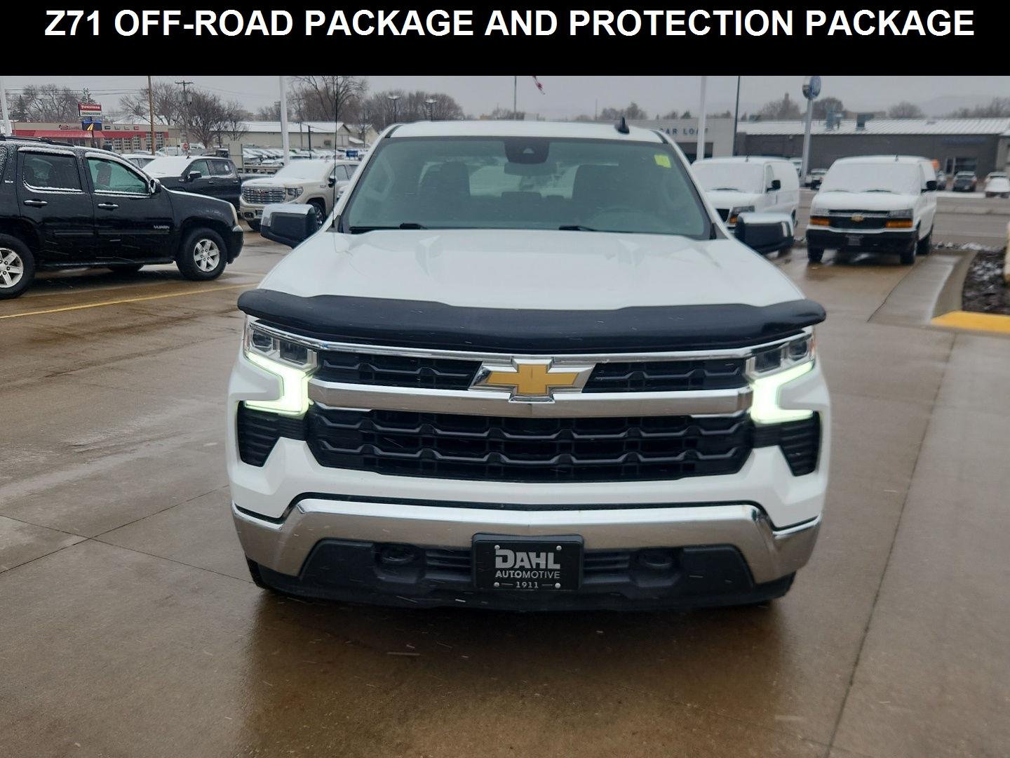 Used 2023 Chevrolet Silverado 1500 LT with VIN 2GCUDDED8P1118014 for sale in Winona, Minnesota