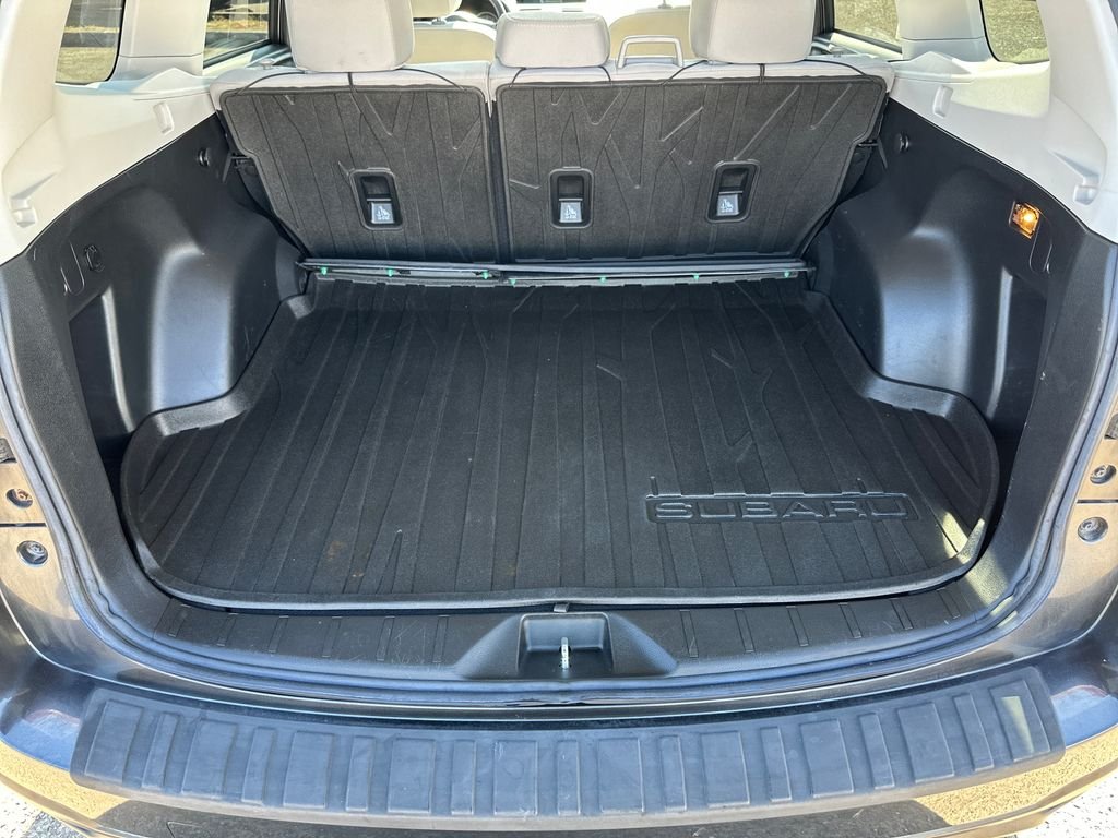 Used 2015 Gray Subaru 2.5i Premium image 6