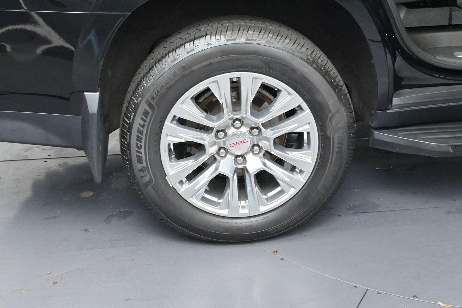 Used 2021 ONYX BLACK GMC Denali image 41