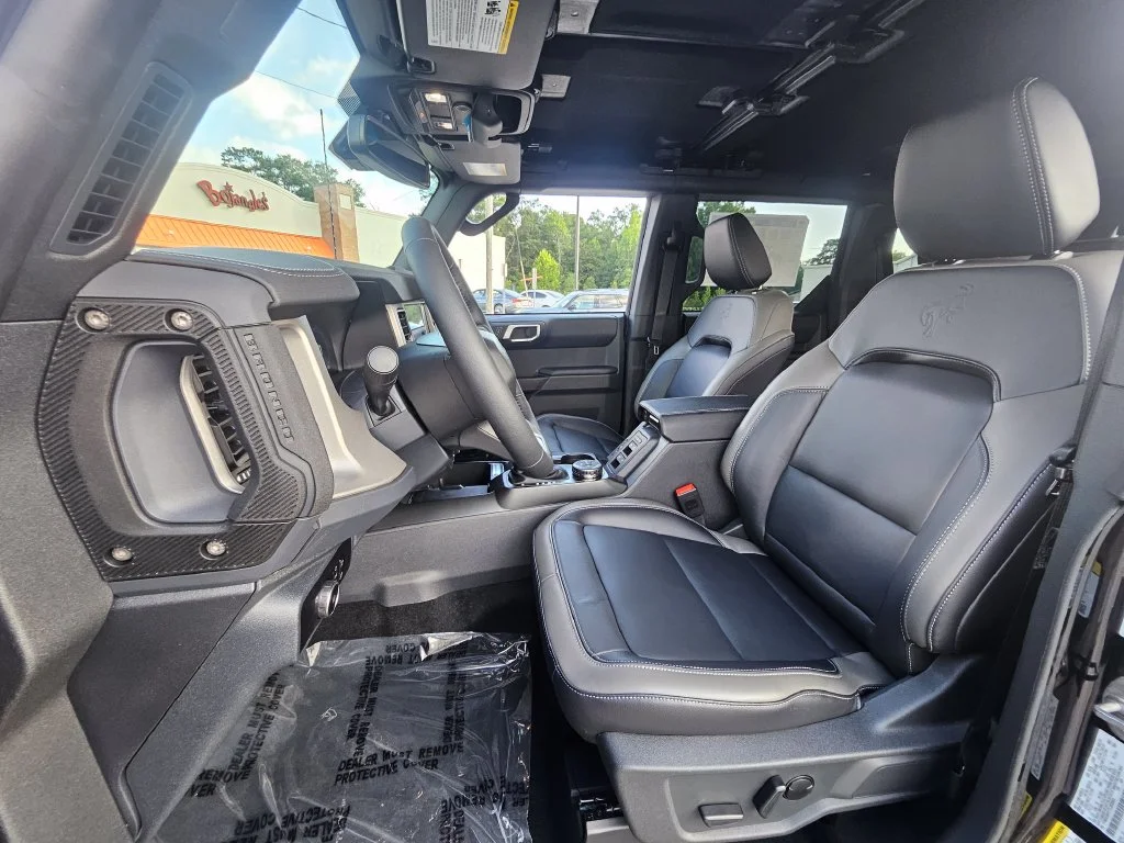 New 2026 Shadow Black Ford Outer Banks® image 4