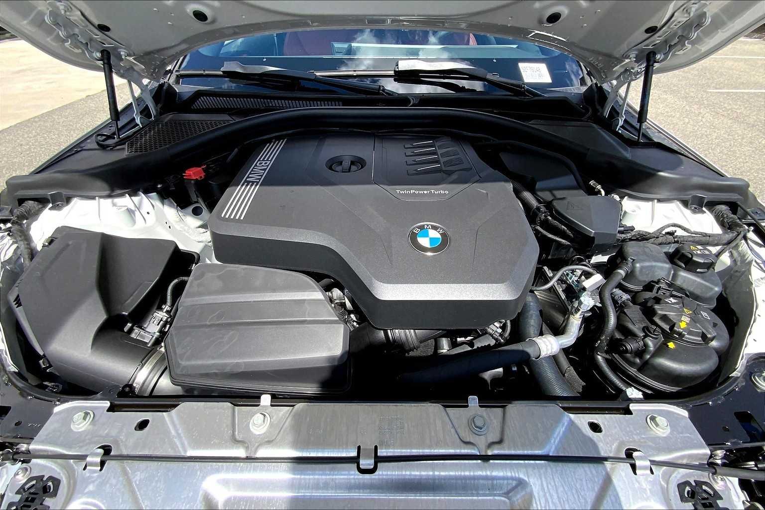 2025 BMW 2 Series 230i - Photo 16