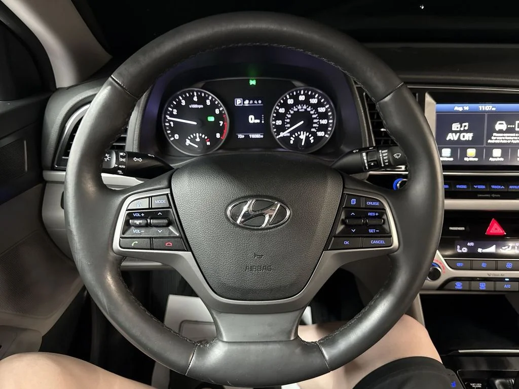 Used 2018 Phantom Black Hyundai Limited image 20