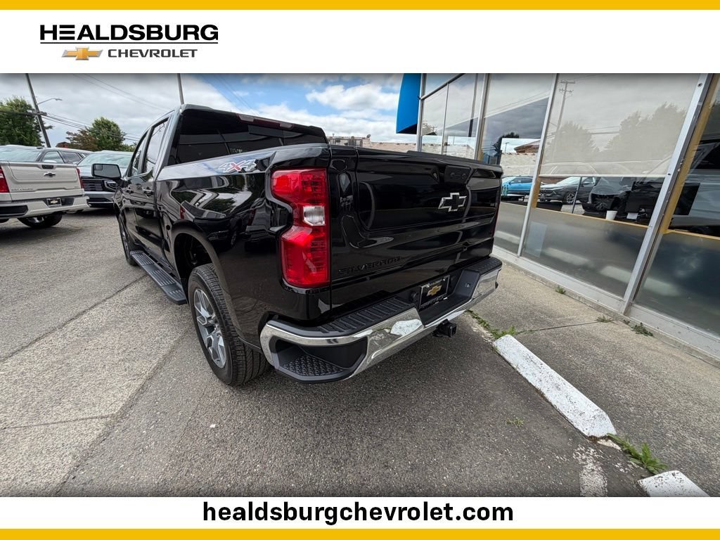 New 2026 Black Chevrolet LT image 4
