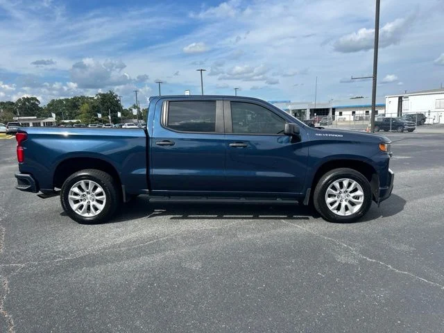 Used 2022 Blue Chevrolet Custom image 5