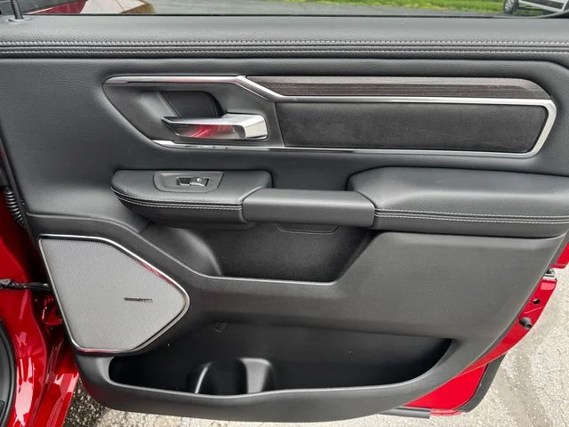New 2026 Molten Red Pearl-Coat Exterior Paint RAM LARAMIE image 15