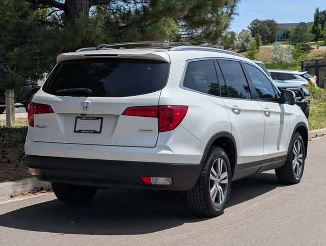 Used 2016 White Diamond Pearl Honda EX-L image 3