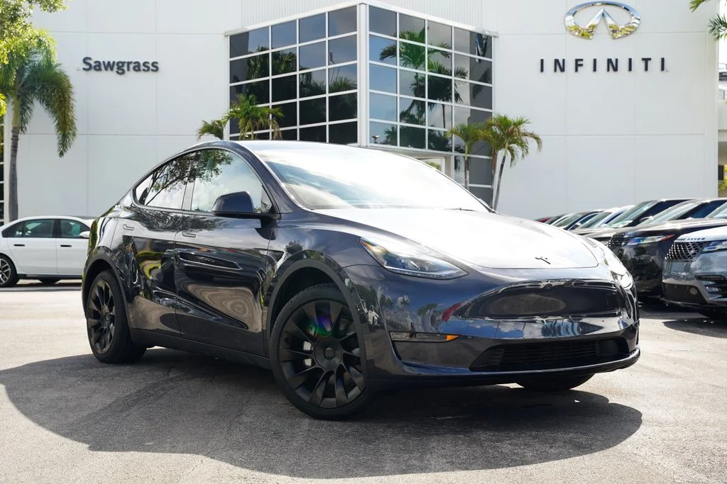 2024 Tesla Model Y Long Range Dual Motor All-Wheel Drive's photo