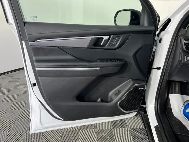Used 2026 White Buick Sport Touring image 18