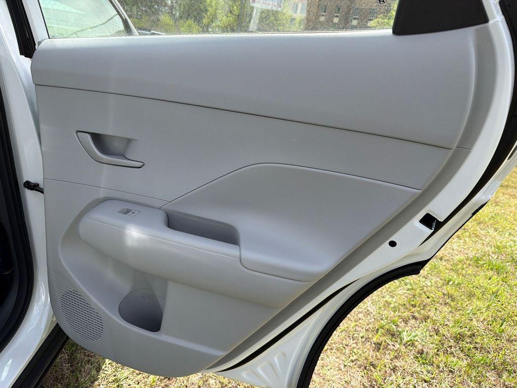 New 2026 White Hyundai SE FWD image 16