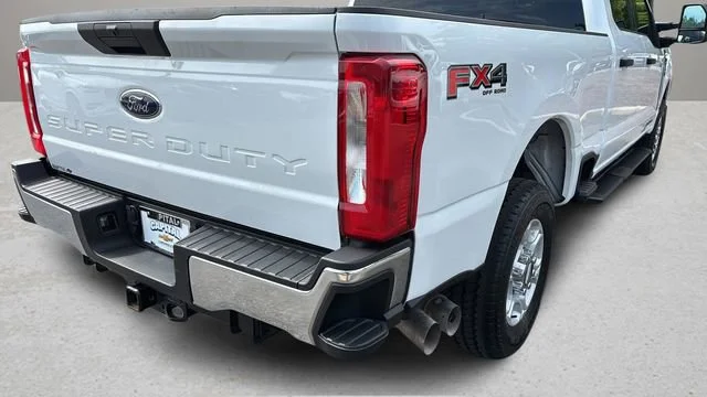 Used 2025  Ford XL image 35