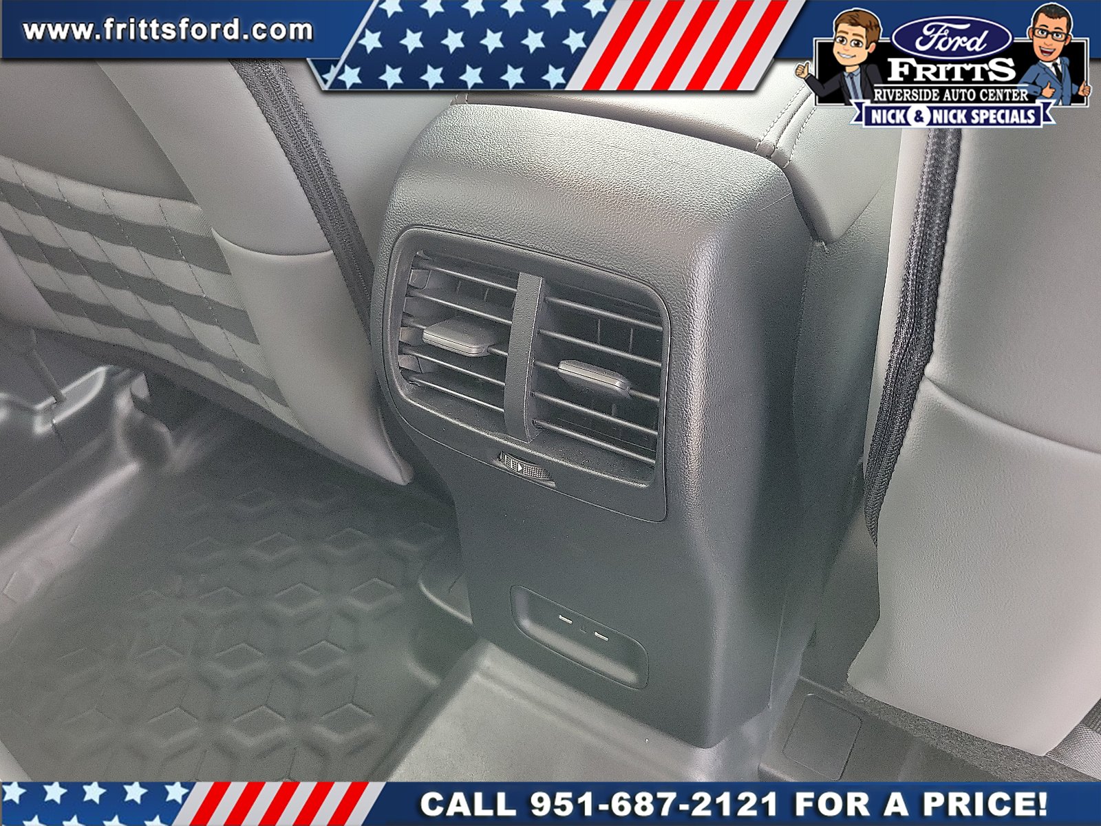 New 2026 Oxford White Ford Badlands® image 21
