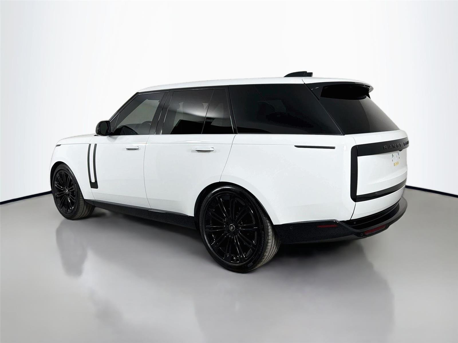 2025 Land Rover Range Rover SE - Photo 7