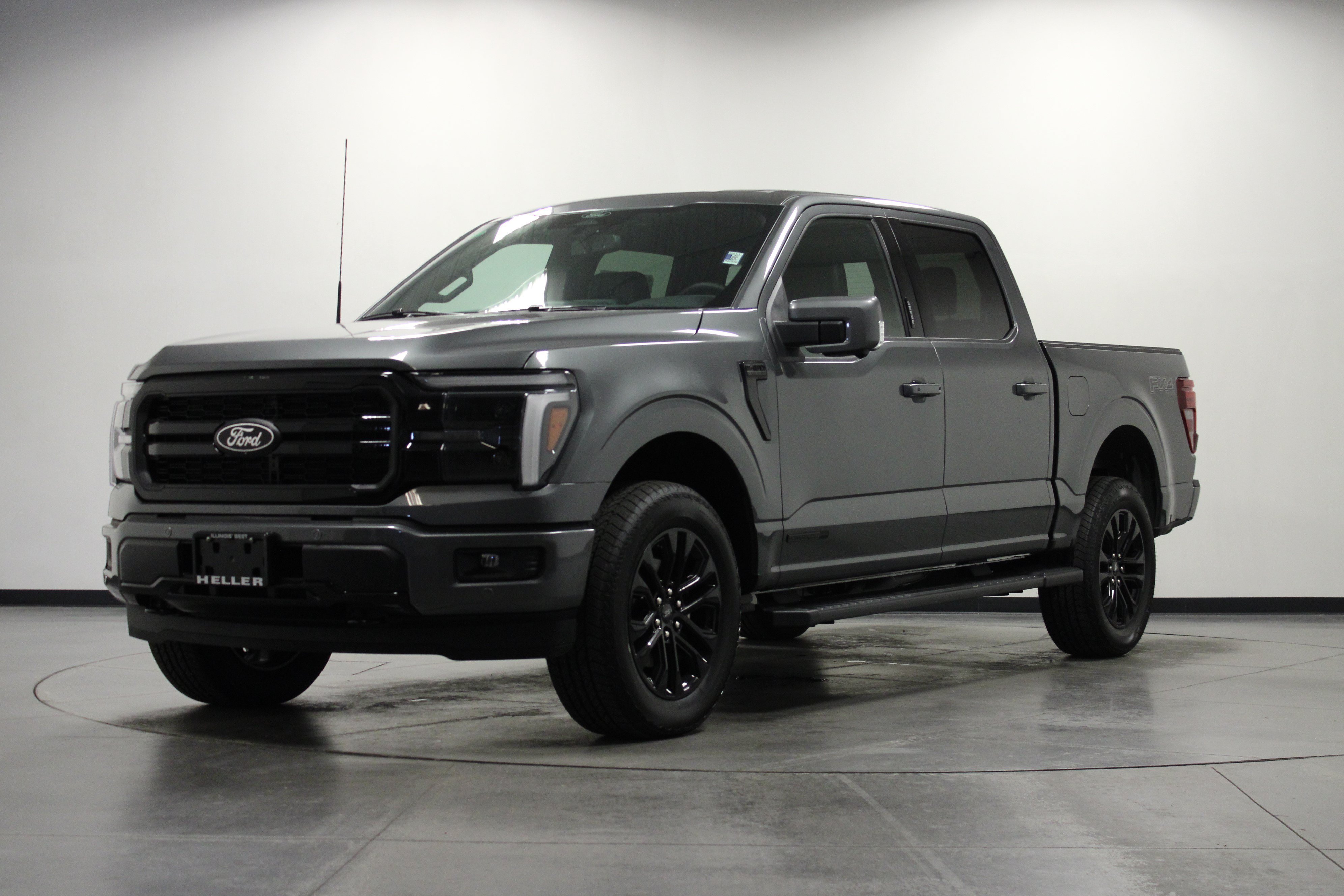 New 2026 Carbonized Gray Metallic Ford LARIAT image 8