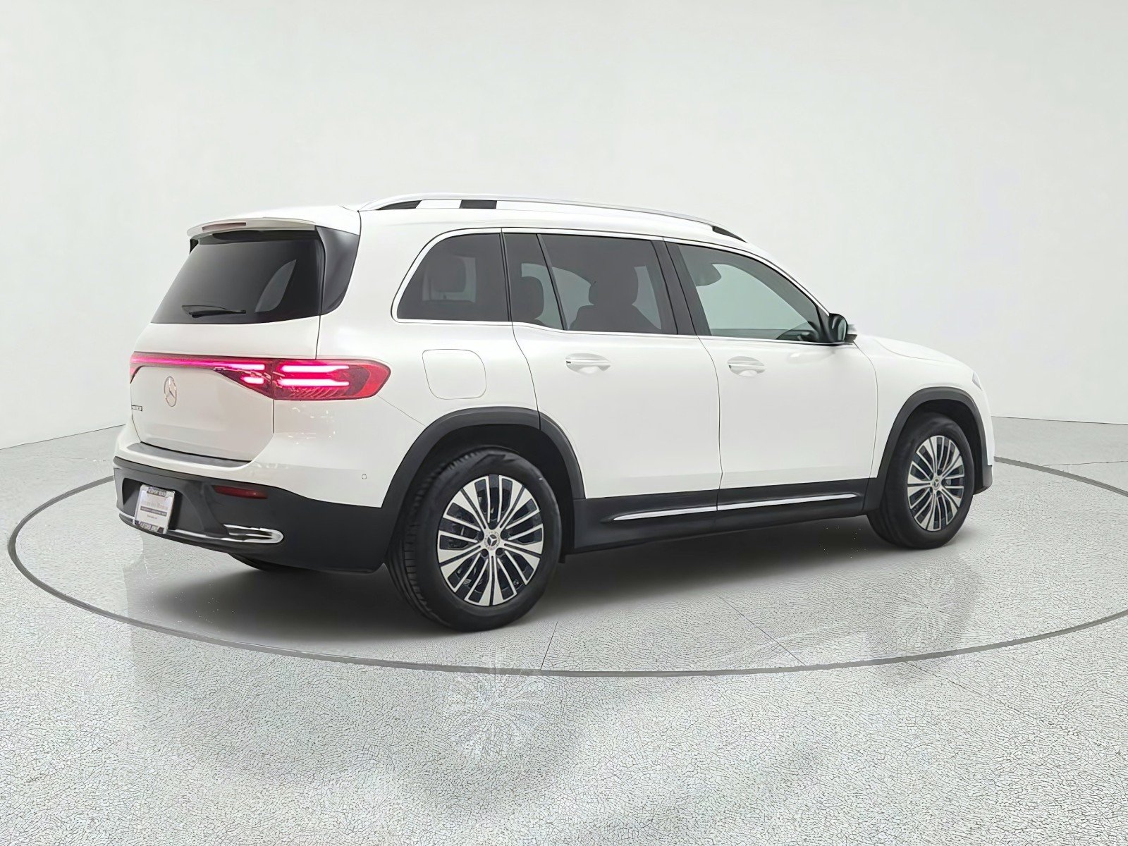 Certified Used 2025 Polar White Mercedes-Benz EQB 250+ SUV image 5