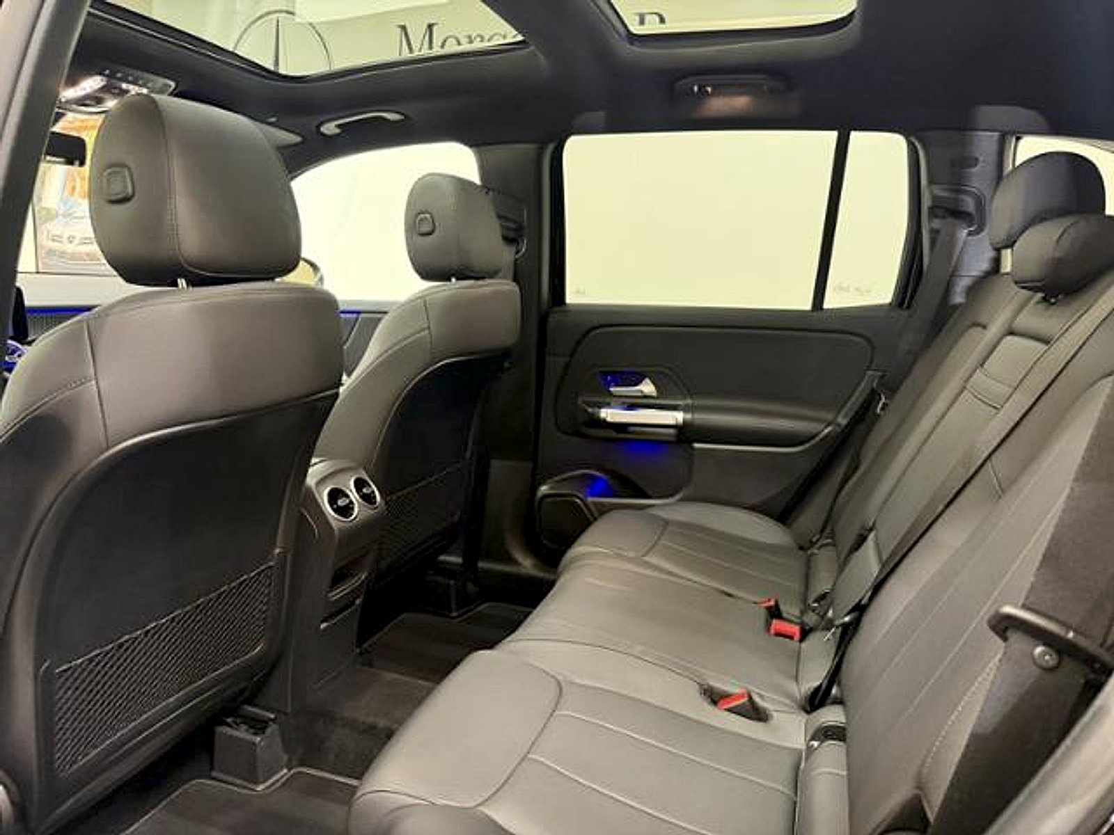 Used 2025 Night Black Mercedes-Benz  image 19