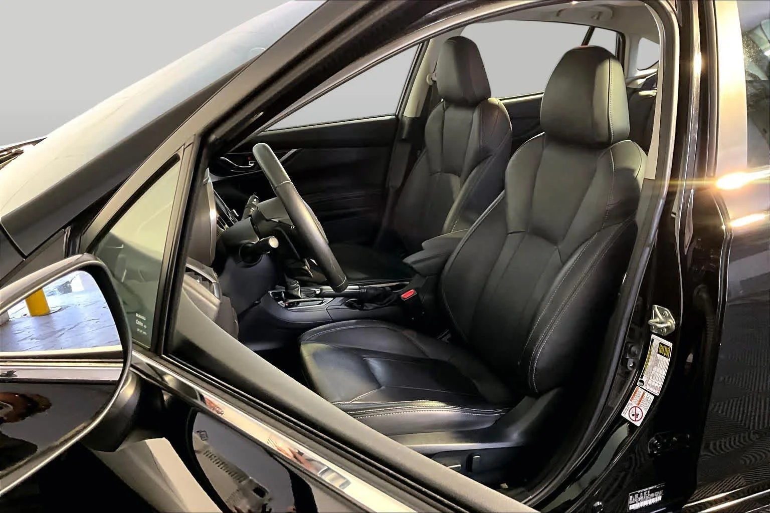 Used 2019 Crystal Black Silica Subaru Limited image 9