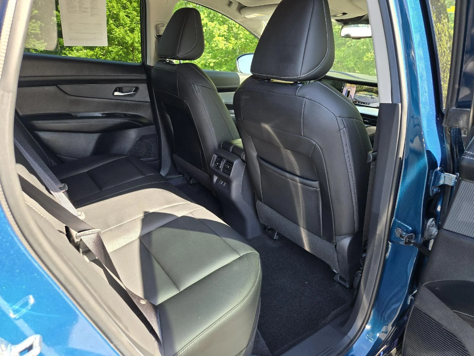 Used 2025 Aurora Blue Pearl Metallic Nissan SL image 29