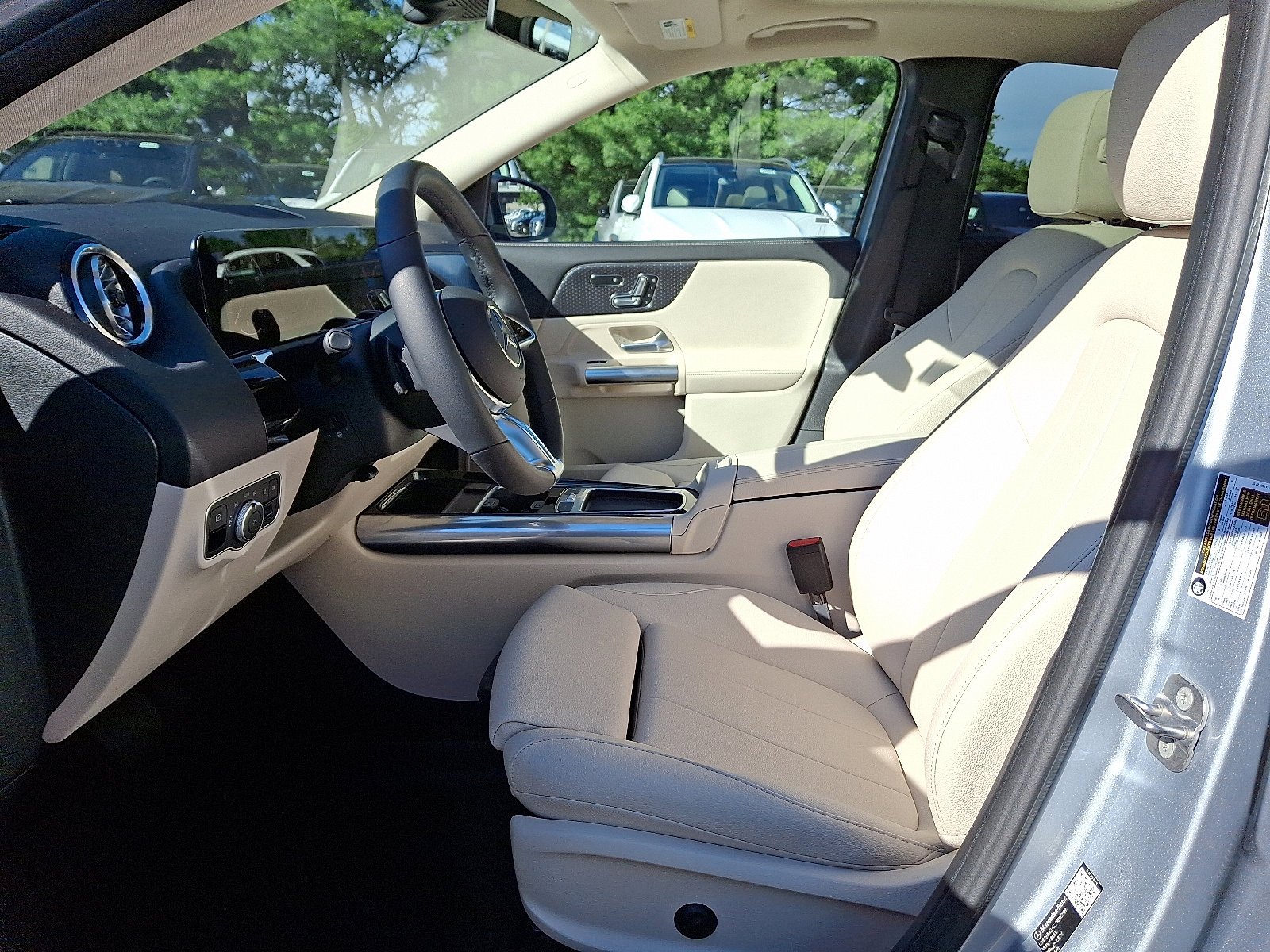 Used 2026 Cirrus Silver Metallic   922 Mercedes-Benz GLA 250 image 13